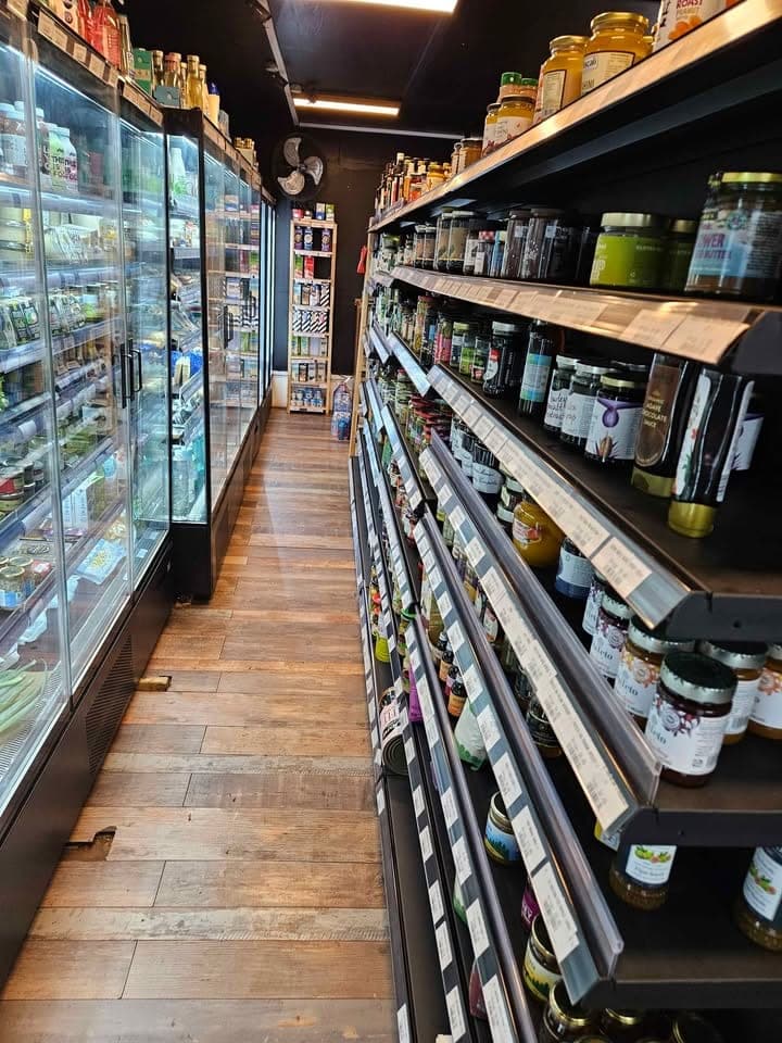 Wholefoods Shop for Sale – Near Kew Gardens Station – Interior photo