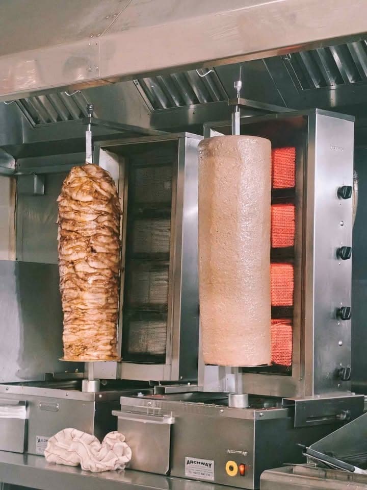Kebab, Pizza, and Burger shop for sale – Interior photo